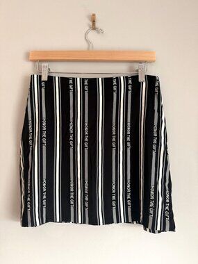 NWT Honor The Gift Black Satin Front Slit Mini Skirt Size XS $86 [jb]
